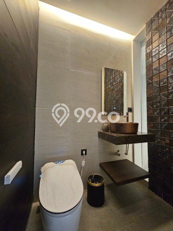 Jual Rumah Mewah Megah Dengan View Eksklusif di Alam Sutera, Tangerang Jual Rumah Mewah Megah Dengan View Eksklusif di Alam Sutera, Tangerang
