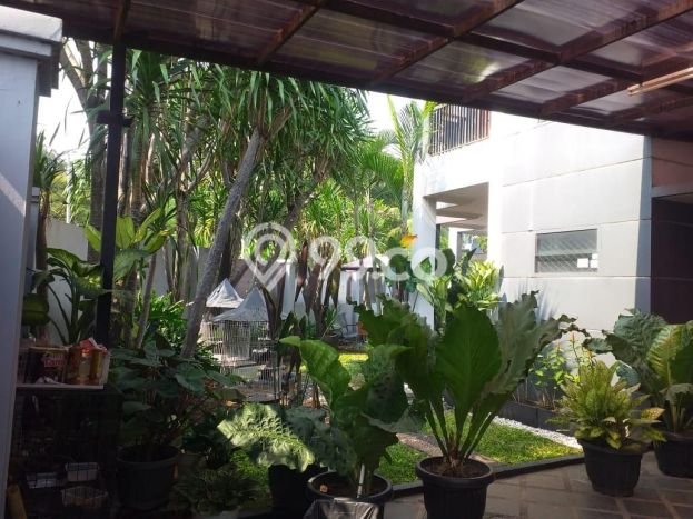 Rumah Mewah LB 250m2 Siap Huni Desain Elegan di BSD Puspita Loka, Tangerang Rumah Mewah LB 250m2 Siap Huni Desain Elegan di BSD Puspita Loka, Tangerang