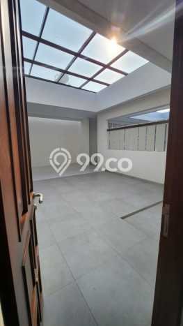 Jual Rumah Mewah Elegan Dengan View Cantik di BSD Taman Giri Loka, Tangerang Jual Rumah Mewah Elegan Dengan View Cantik di BSD Taman Giri Loka, Tangerang