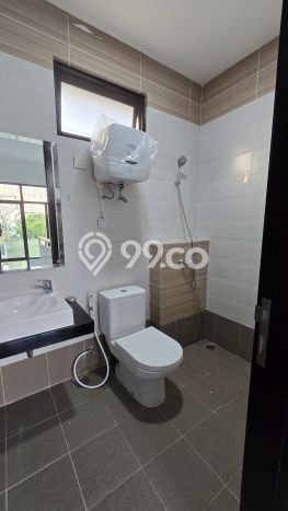 Dijual Rumah Luas Elegan Dengan View Eksklusif di BSD Eminent, Tangerang Dijual Rumah Luas Elegan Dengan View Eksklusif di BSD Eminent, Tangerang