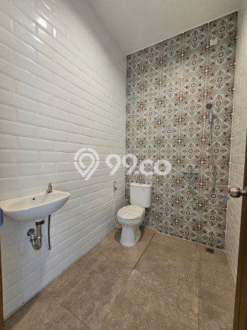 Dijual Hunian Rumah Terawat 3 Kamar di BSD Kencana Loka, Tangerang Dijual Hunian Rumah Terawat 3 Kamar di BSD Kencana Loka, Tangerang