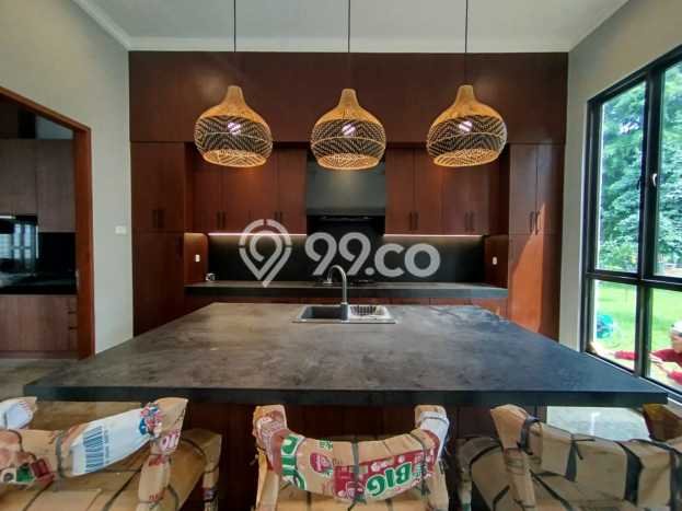 Ready to Use! Premium House LT 343m2 Desain Elegan di BSD Puspita Loka Ready to Use! Premium House LT 343m2 Desain Elegan di BSD Puspita Loka