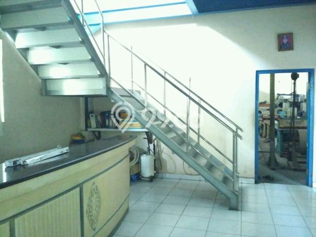 Area Ramai! Gudang Dijual di Sepatan untuk Bisnis Luas Bangunan 1000m2 Area Ramai! Gudang Dijual di Sepatan untuk Bisnis Luas Bangunan 1000m2