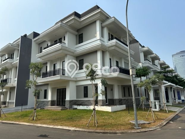 Hunian Mewah LB 390m2 Siap Pakai Desain Elegan di Alam Sutera, Tangerang Hunian Mewah LB 390m2 Siap Pakai Desain Elegan di Alam Sutera, Tangerang