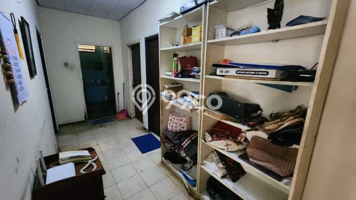 Ready to Use! Luxury House LT 1954m2 Desain Elegan di Bintaro Ready to Use! Luxury House LT 1954m2 Desain Elegan di Bintaro