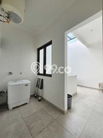 Rumah Elit Modern Tanpa Renovasi di Alam Sutera Tangerang Rumah Elit Modern Tanpa Renovasi di Alam Sutera Tangerang