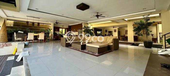 LOKASI STRATEGIS! Vila Kawasan , Luas 1005m2m², Dekat pusat umum LOKASI STRATEGIS! Vila Kawasan , Luas 1005m2m², Dekat pusat umum