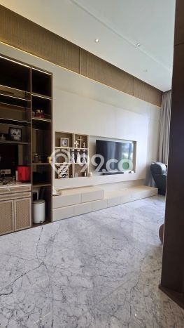 Rumah Mewah LB 345m2 Siap Huni Desain Elegan di Pluit, Jakarta Utara Rumah Mewah LB 345m2 Siap Huni Desain Elegan di Pluit, Jakarta Utara