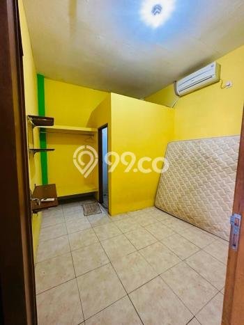 Dijual Rumah Kost di Bintaro, Tangerang Selatan, 18 KT, 18 KM, Bangunan 200m2 Dijual Rumah Kost di Bintaro, Tangerang Selatan, 18 KT, 18 KM, Bangunan 200m2