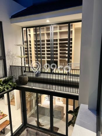 Dijual Rumah Mewah Megah Dengan View Cantik di Gading Serpong, Tangerang Dijual Rumah Mewah Megah Dengan View Cantik di Gading Serpong, Tangerang