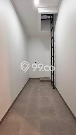 Rumah Elit LB 255m2 Siap Pakai Desain Elegan di BSD, Tangerang Rumah Elit LB 255m2 Siap Pakai Desain Elegan di BSD, Tangerang