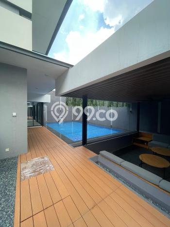 Rumah Elit Modern Tanpa Renovasi di BSD Tangerang Rumah Elit Modern Tanpa Renovasi di BSD Tangerang