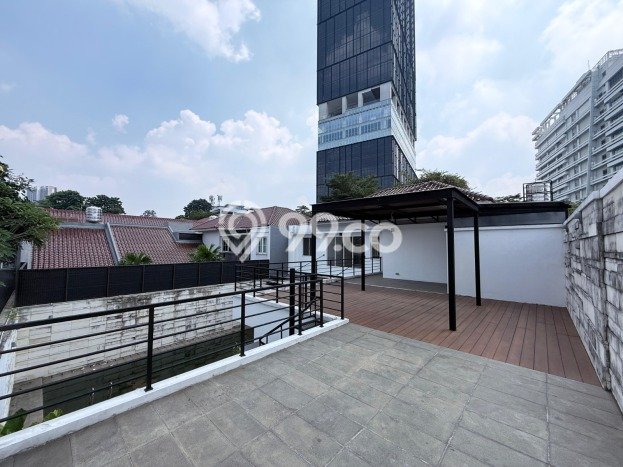 Rumah Elit Modern Tanpa Renovasi di Alam Sutera Tangerang Rumah Elit Modern Tanpa Renovasi di Alam Sutera Tangerang