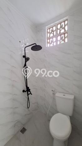 Rumah Minimalis 5 KT di Legenda Wisata Jakarta Timur Unfurnished Rumah Minimalis 5 KT di Legenda Wisata Jakarta Timur Unfurnished