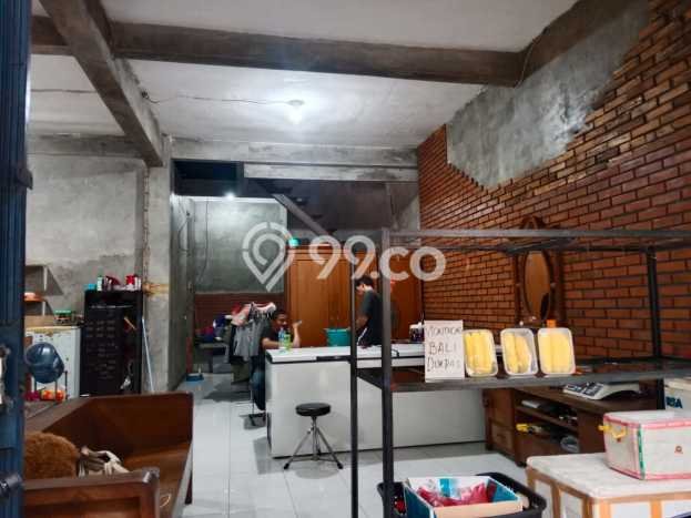 Ruko Paling Dicari LB 180m2 Dijual di Jagakarsa Ruko Paling Dicari LB 180m2 Dijual di Jagakarsa