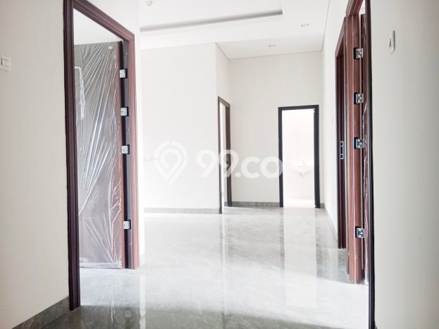 Rumah Luxury Modern Siap Huni di Kota Wisata Bogor Rumah Luxury Modern Siap Huni di Kota Wisata Bogor