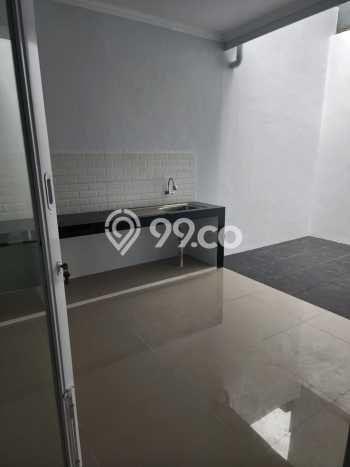 Rumah Luas Asri 4 KT Siap Pakai di Kota Wisata Jakarta Timur Rumah Luas Asri 4 KT Siap Pakai di Kota Wisata Jakarta Timur