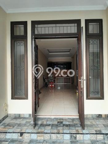 For Sale Rumah 4 Kamar Lokasi Ideal Nyaman dan Strategis di Cipondoh For Sale Rumah 4 Kamar Lokasi Ideal Nyaman dan Strategis di Cipondoh