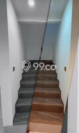 Rumah Elit LB 200m2 Siap Pakai Desain Elegan di Graha Raya, Tangerang Rumah Elit LB 200m2 Siap Pakai Desain Elegan di Graha Raya, Tangerang