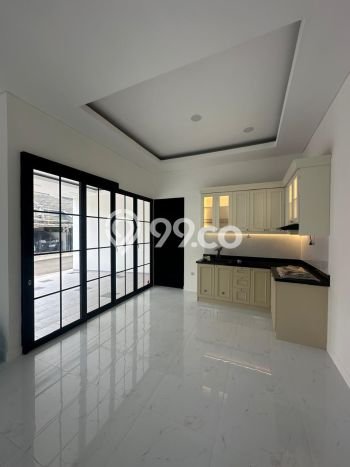 Kesempatan Langka Memiliki Rumah 3 KT 3 KM di Kawasan Bisnis BSD Nusaloka, Tangerang Kesempatan Langka Memiliki Rumah 3 KT 3 KM di Kawasan Bisnis BSD Nusaloka, Tangerang