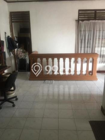 Rumah Minimalis 5 KT di Bintaro Jakarta Selatan Unfurnished Rumah Minimalis 5 KT di Bintaro Jakarta Selatan Unfurnished
