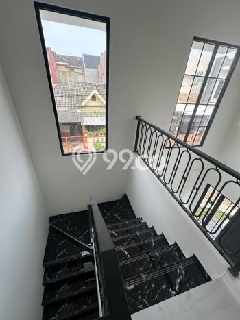 Kesempatan Langka Memiliki Rumah 3 KT 3 KM di Kawasan Bisnis BSD Nusaloka, Tangerang Kesempatan Langka Memiliki Rumah 3 KT 3 KM di Kawasan Bisnis BSD Nusaloka, Tangerang
