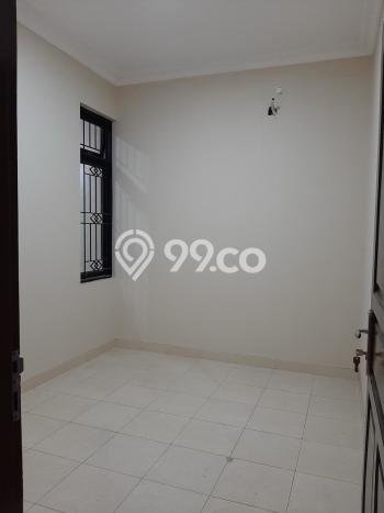 For Sale Rumah 4 Kamar Lokasi Ideal Nyaman dan Strategis di Cipondoh For Sale Rumah 4 Kamar Lokasi Ideal Nyaman dan Strategis di Cipondoh