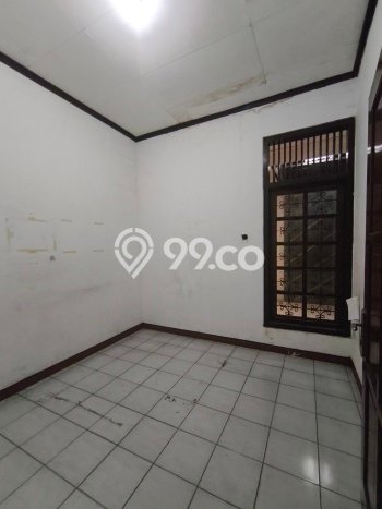 Dijual Cepat Rumah Favorit Siap Huni LB 250m2 di Semarang Barat, Semarang Dijual Cepat Rumah Favorit Siap Huni LB 250m2 di Semarang Barat, Semarang