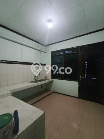Jarang Ada! Rumah Sewa 4 Kamar Nyaman Siap Huni Puri Anjasmoro Jarang Ada! Rumah Sewa 4 Kamar Nyaman Siap Huni Puri Anjasmoro