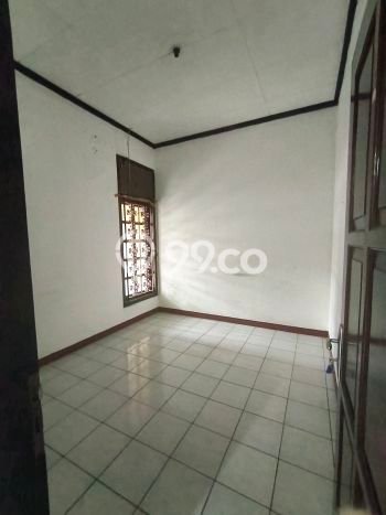 Dijual Cepat Rumah Favorit Siap Huni LB 250m2 di Semarang Barat, Semarang Dijual Cepat Rumah Favorit Siap Huni LB 250m2 di Semarang Barat, Semarang