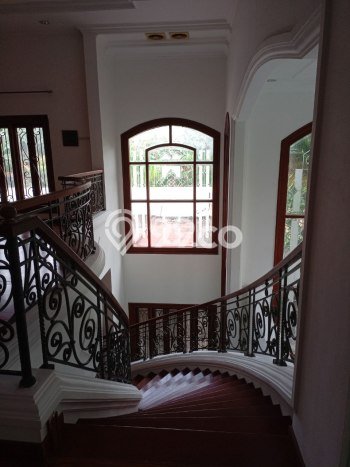 Sewa Rumah Bagus di Menteng Harga Rp 1,98 Miliar/ Tahun Sewa Rumah Bagus di Menteng Harga Rp 1,98 Miliar/ Tahun