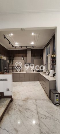 Rumah Eksklusif Dijual LT 1195m2 di Menteng, Jakarta Pusat Rumah Eksklusif Dijual LT 1195m2 di Menteng, Jakarta Pusat