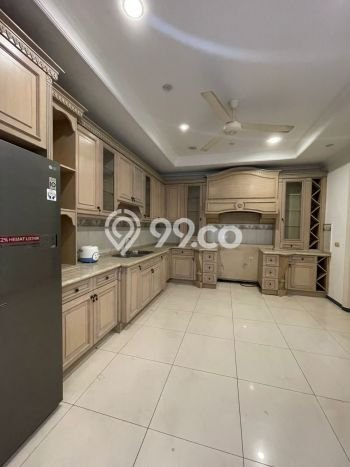 Rumah Kondisi Baik Disewakan di Kemang, Jakarta Selatan LT 1000m2, LB 850m2 Rumah Kondisi Baik Disewakan di Kemang, Jakarta Selatan LT 1000m2, LB 850m2