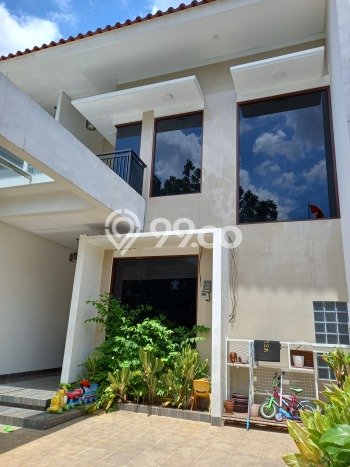 Hunian Mewah LB 250m2 Siap Huni Desain Elegan di Kayu Putih, Jakarta Timur Hunian Mewah LB 250m2 Siap Huni Desain Elegan di Kayu Putih, Jakarta Timur