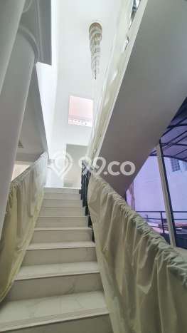 Siap Huni Hunian Elit 13 Kamar di Menteng Dekat ke Mana Pun Siap Huni Hunian Elit 13 Kamar di Menteng Dekat ke Mana Pun
