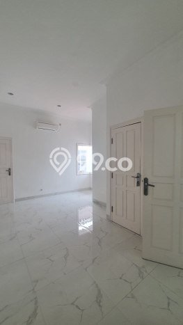 Siap Huni Hunian Elit 13 Kamar di Menteng Dekat ke Mana Pun Siap Huni Hunian Elit 13 Kamar di Menteng Dekat ke Mana Pun