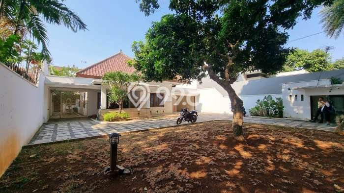 Hunian 7 Kamar Siap Huni Disewakan di Menteng Harga Kompetitif Hunian 7 Kamar Siap Huni Disewakan di Menteng Harga Kompetitif