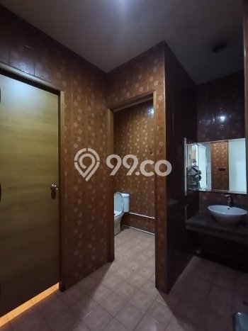 Disewakan Kantor komersial di Menteng luas bangunan 1500m2 Disewakan Kantor komersial di Menteng luas bangunan 1500m2