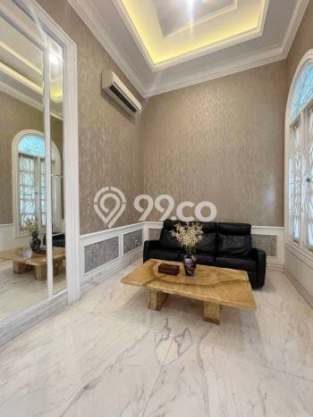 Hunian Elit LB 800m2 Siap Huni Desain Elegan di Pondok Indah, Jakarta Selatan Hunian Elit LB 800m2 Siap Huni Desain Elegan di Pondok Indah, Jakarta Selatan