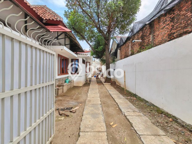 Dijual Hunian Mewah dengan Fasilitas Sekitar Lengkap di Menteng, Jakarta Pusat Dijual Hunian Mewah dengan Fasilitas Sekitar Lengkap di Menteng, Jakarta Pusat