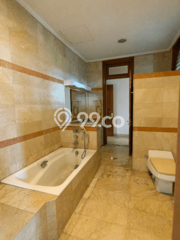 Dijual Rumah Luas Elegan Dengan View Eksklusif di Pondok Indah, Jakarta Selatan Dijual Rumah Luas Elegan Dengan View Eksklusif di Pondok Indah, Jakarta Selatan