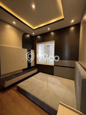 Hunian Mewah LB 173m2 Siap Pakai Desain Elegan di Gading Serpong The Spring, Tangerang Hunian Mewah LB 173m2 Siap Pakai Desain Elegan di Gading Serpong The Spring, Tangerang