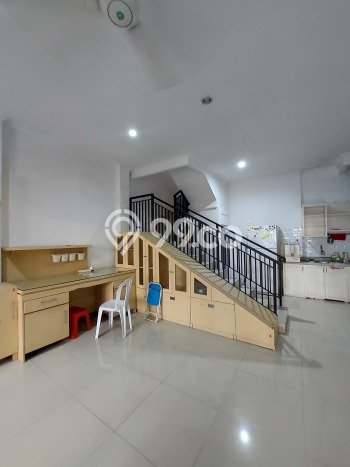 For Sale Hunian Rumah Terawat 2 KT di BSD Nusaloka, Tangerang For Sale Hunian Rumah Terawat 2 KT di BSD Nusaloka, Tangerang