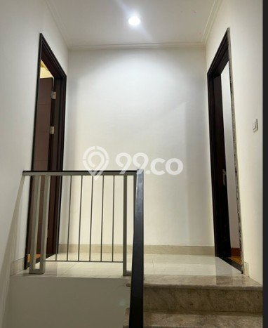 Rumah Luxury Modern Tanpa Renovasi di Pantai Indah Kapuk Jakarta Utara Rumah Luxury Modern Tanpa Renovasi di Pantai Indah Kapuk Jakarta Utara