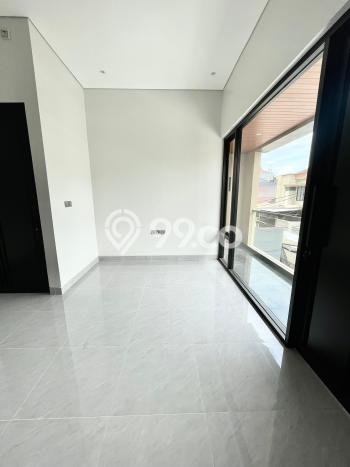 Rumah Mewah LB 200m2 Siap Pakai Desain Elegan di BSD Griya Loka, Tangerang Rumah Mewah LB 200m2 Siap Pakai Desain Elegan di BSD Griya Loka, Tangerang