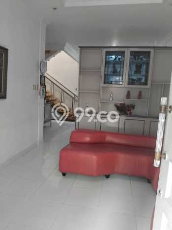 Rumah Luxury Modern Siap Huni di Pluit Jakarta Utara Rumah Luxury Modern Siap Huni di Pluit Jakarta Utara