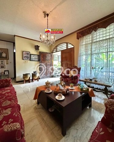 Rumah Luxury Modern Tanpa Renovasi di Pondok Indah Jakarta Selatan Rumah Luxury Modern Tanpa Renovasi di Pondok Indah Jakarta Selatan
