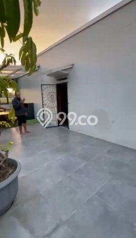 Rumah Mewah LB 900m2 Siap Pakai Desain Elegan di Buah Batu, Bandung Rumah Mewah LB 900m2 Siap Pakai Desain Elegan di Buah Batu, Bandung