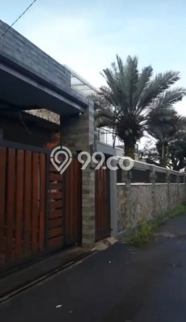 Rumah Mewah LB 900m2 Siap Pakai Desain Elegan di Buah Batu, Bandung Rumah Mewah LB 900m2 Siap Pakai Desain Elegan di Buah Batu, Bandung