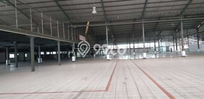 Area Ramai! Pabrik Dijual di Gunung Putri untuk Bisnis Luas Bangunan 15010m2 Area Ramai! Pabrik Dijual di Gunung Putri untuk Bisnis Luas Bangunan 15010m2